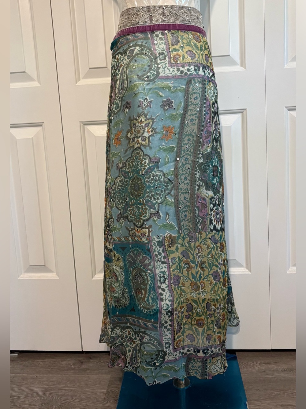 WDNY, Aqua Blue and Purple Sheer Paisley Maxi Skirt with blue lining, Size 8 - Picture 2 of 3